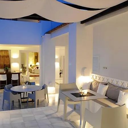 Village Hotel 4*